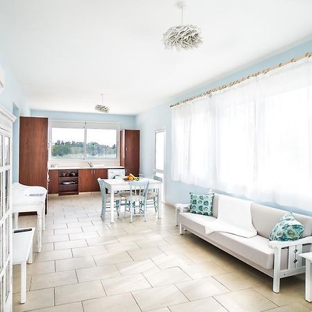 Alcyone Beach House Oroklini Exterior photo